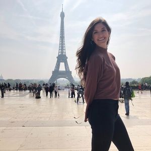 Meet your Posher, Hannah